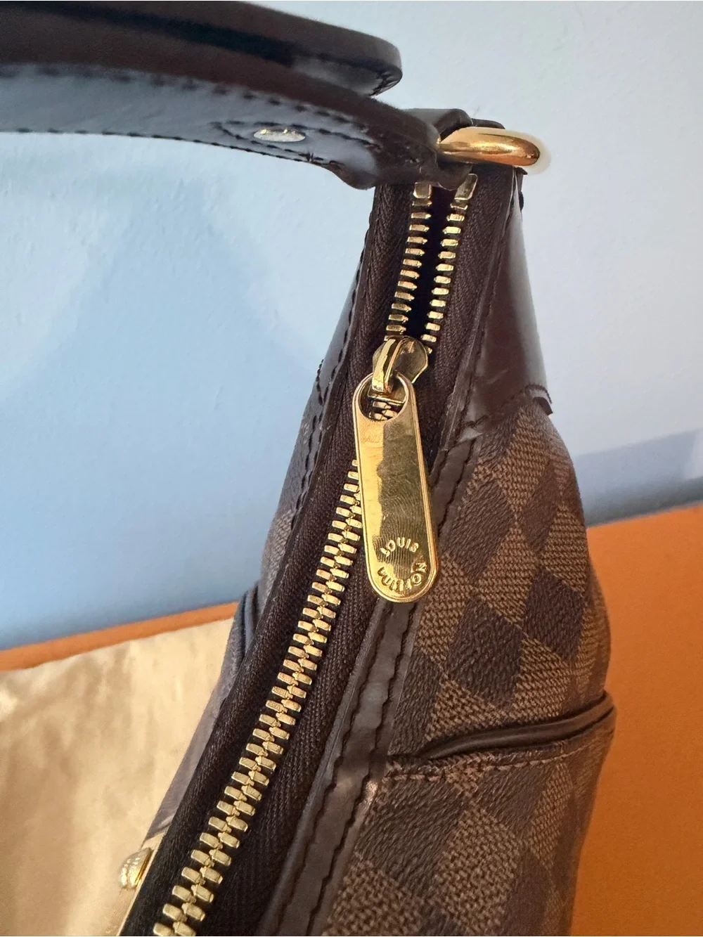 Louis Vuitton Brown Damier Ebene GM Thames Shoulder Bag